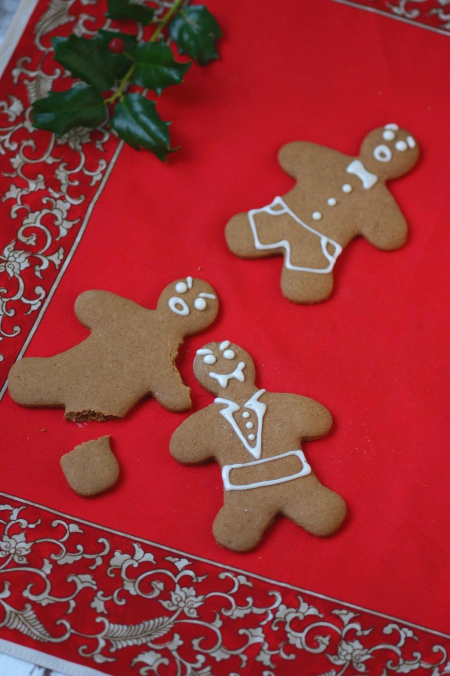 A Vegan Gingerbread Cookies recipe with spices, molasses, and both fresh and dried ginger for a double punch of flavor.