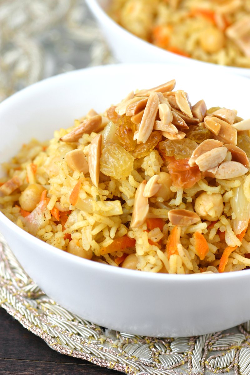 Bukhari Rice is an aromatic and flavorful Middle Eastern rice dish that features numerous spices to evoke its namesake--the Silk Road city of Bukhara.