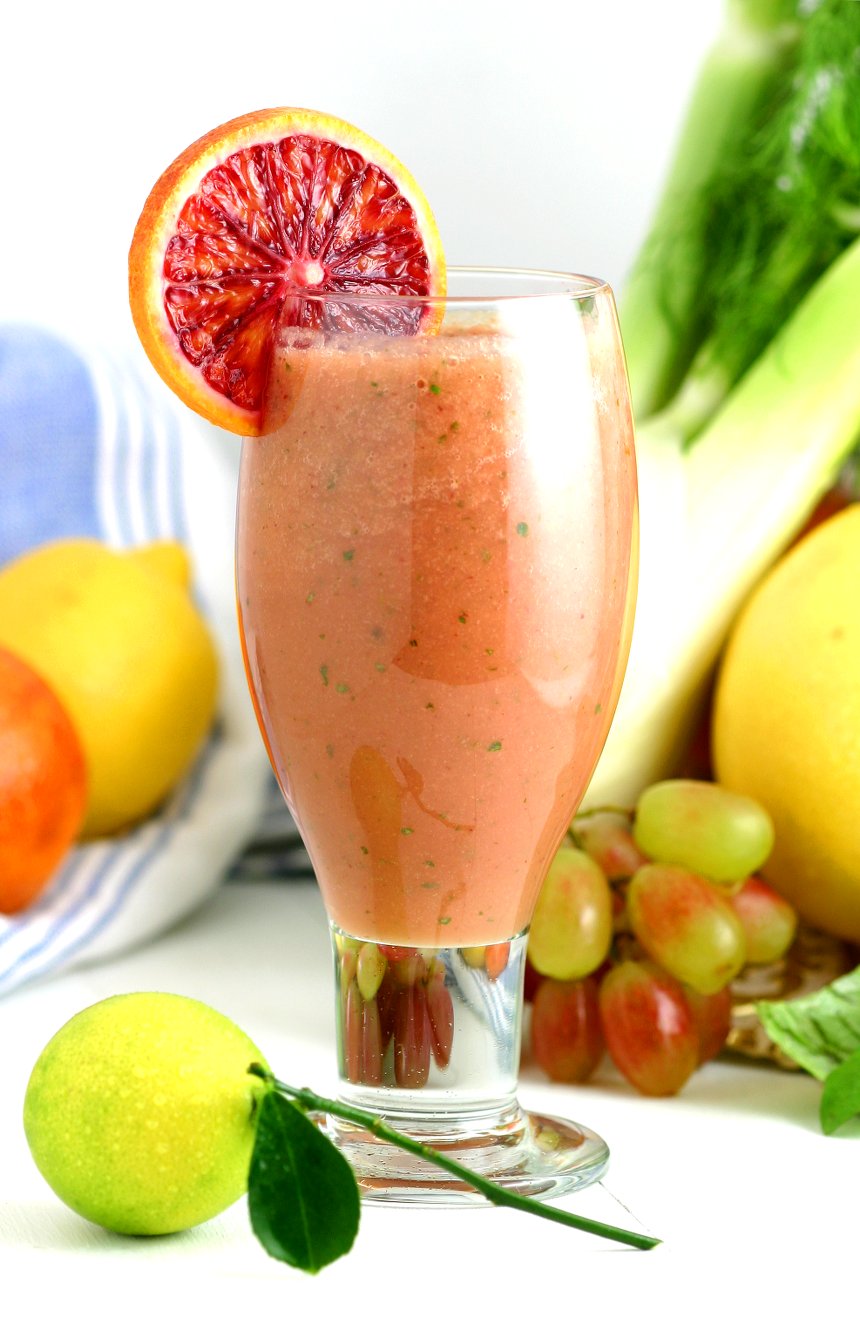 This Sicilia Smoothie features the bright flavors of its island namesake: juicy oranges, sour grapefruit, refreshing fennel, sweet grapes, and fragrant basil.