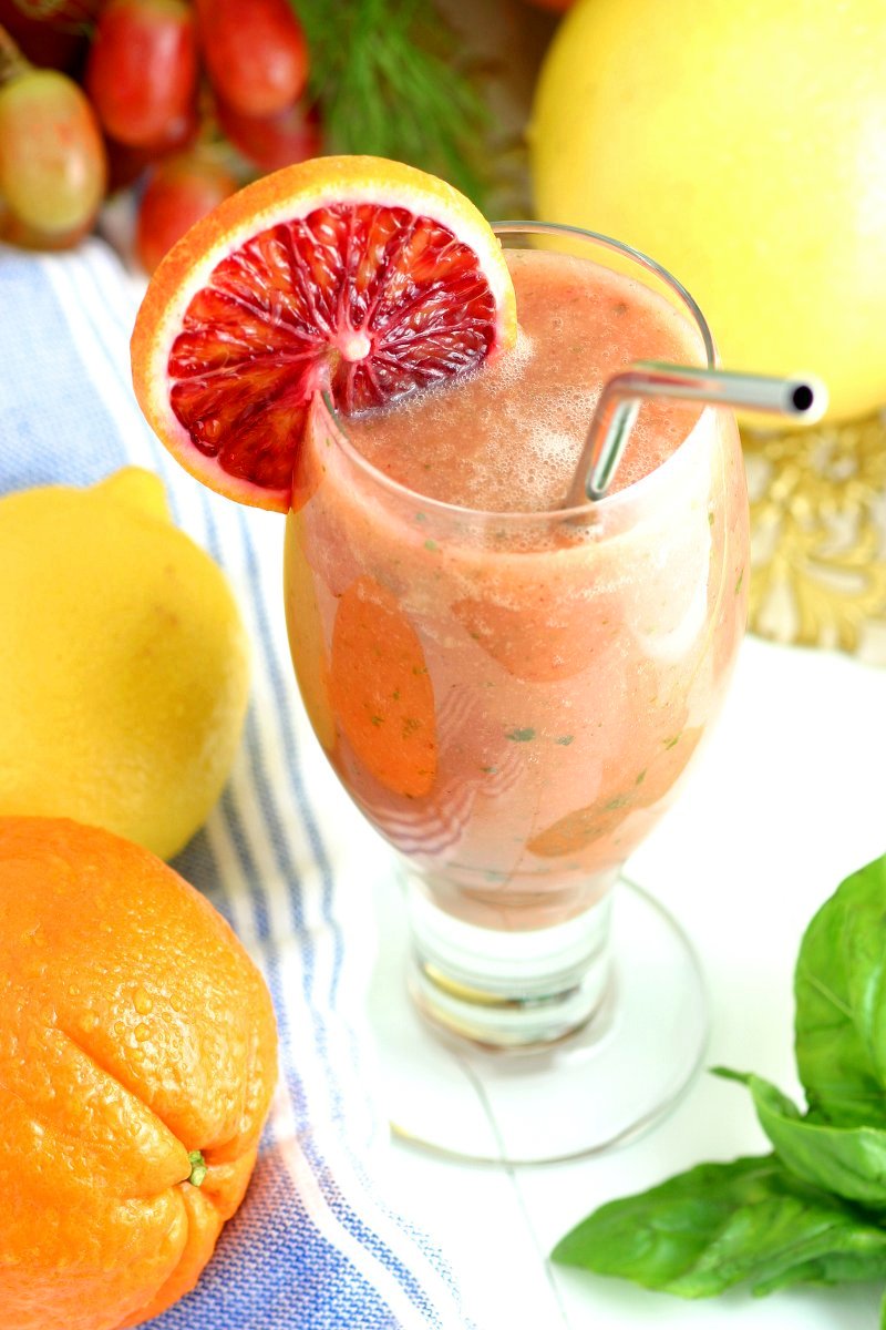This Sicilia Smoothie features the bright flavors of its island namesake: juicy oranges, sour grapefruit, refreshing fennel, sweet grapes, and fragrant basil.
