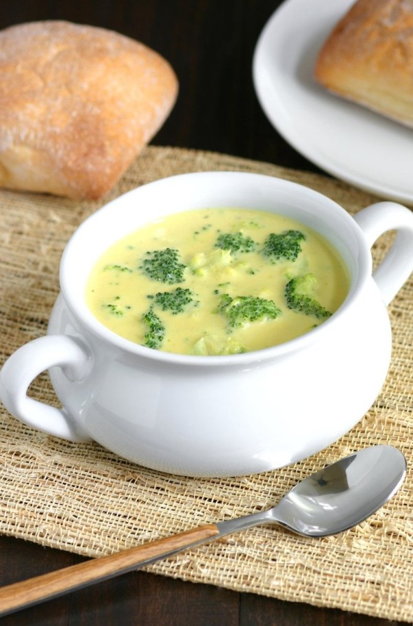 Vegan Broccoli and Cheese Soup | Lands & Flavors